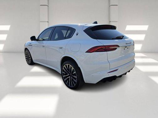 2023 Maserati Grecale Modena