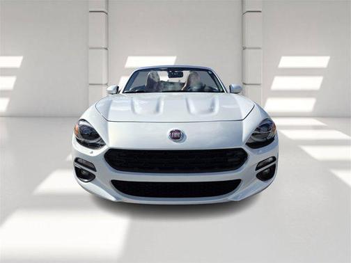 2017 FIAT 124 Spider Base