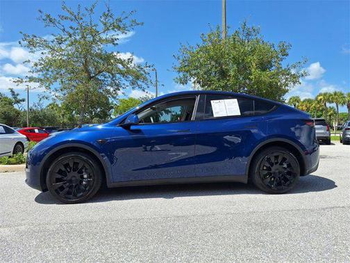 2023 Tesla Model Y Long Range Dual Motor All-Wheel Drive