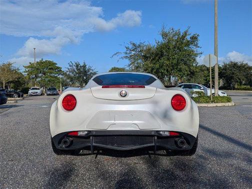 2016 Alfa Romeo 4C Base