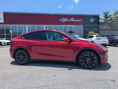 2022 Tesla Model Y Performance Dual Motor All-Wheel Drive