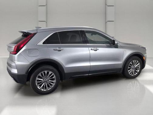 Argent Silver Metallic 2024 Cadillac XT4 Premium Luxury