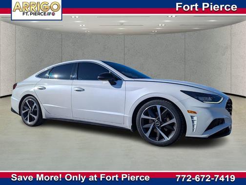 Quartz White 2022 Hyundai SONATA SEL Plus