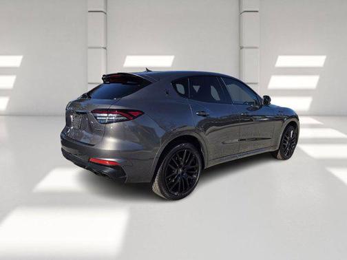 2022 Maserati Levante Modena