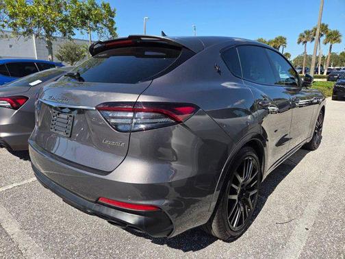 2022 Maserati Levante Modena