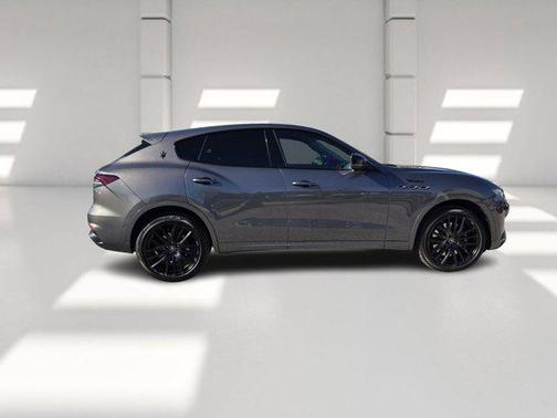 2022 Maserati Levante Modena