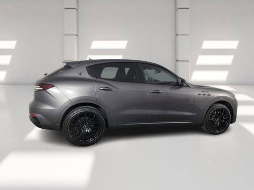 2022 Maserati Levante Modena