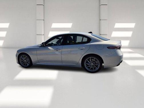 2026 Alfa Romeo Giulia Base