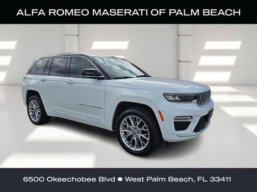 2022 Jeep Grand Cherokee Summit