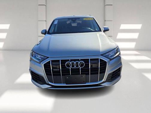 2023 Audi Q7 55 Premium Plus