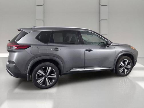Gun Metallic 2023 Nissan Rogue SL