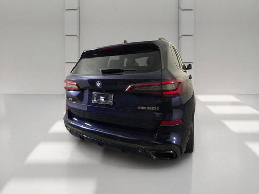 Tanzanite Blue II Metallic 2023 BMW X5 M50i