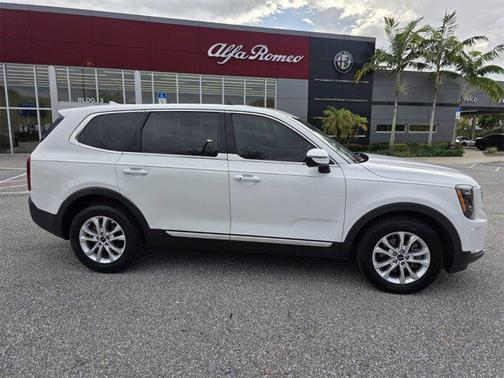 2022 Kia Telluride LX