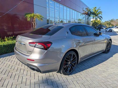 2022 Maserati Ghibli Modena
