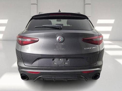 2022 Alfa Romeo Stelvio Ti