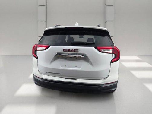 Summit White 2022 GMC Terrain SLE