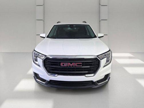 Summit White 2022 GMC Terrain SLE