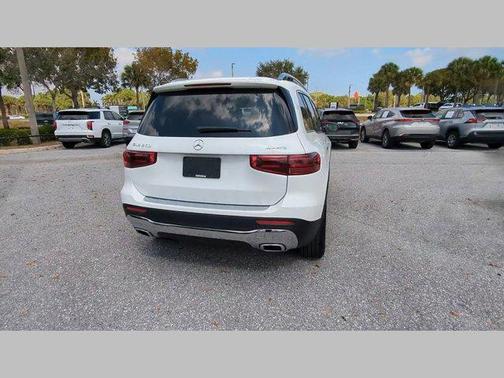 2025 Mercedes-Benz GLB 250 4MATIC