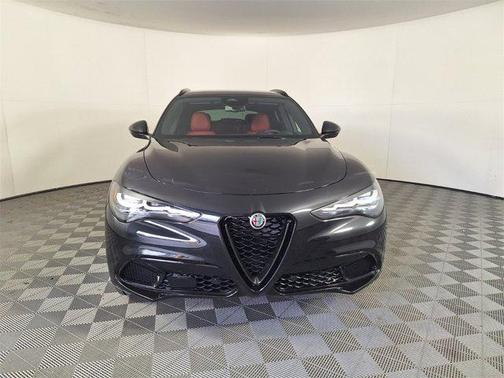 2025 Alfa Romeo Stelvio Sprint AWD