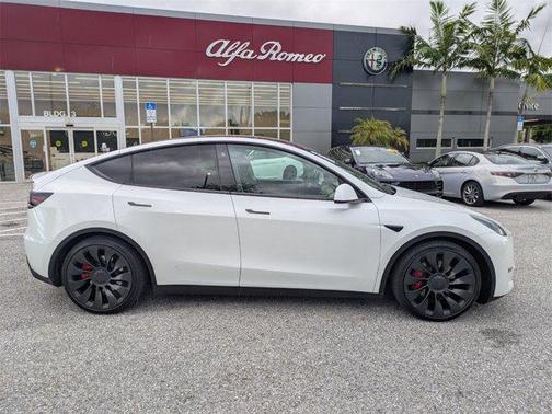 2023 Tesla Model Y Performance Dual Motor All-Wheel Drive