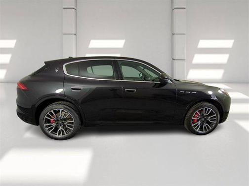 2025 Maserati Grecale Base