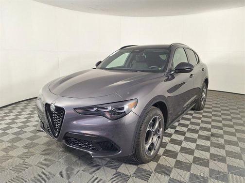 2025 Alfa Romeo Stelvio Sprint AWD