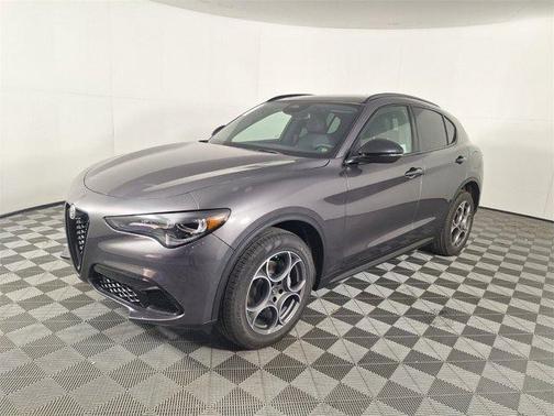 2025 Alfa Romeo Stelvio Sprint AWD