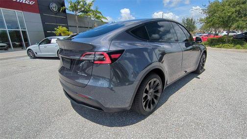 2021 Tesla Model Y Long Range Dual Motor All-Wheel Drive