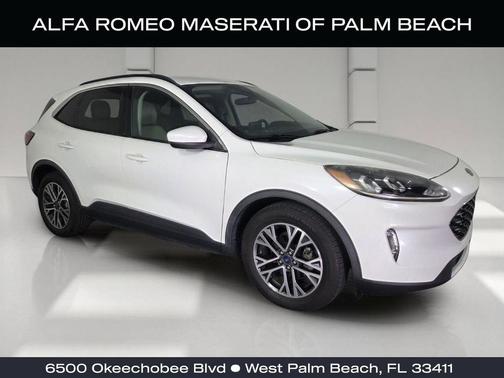 STAR WHITE METALLIC TRI-COAT 2020 Ford Escape SEL