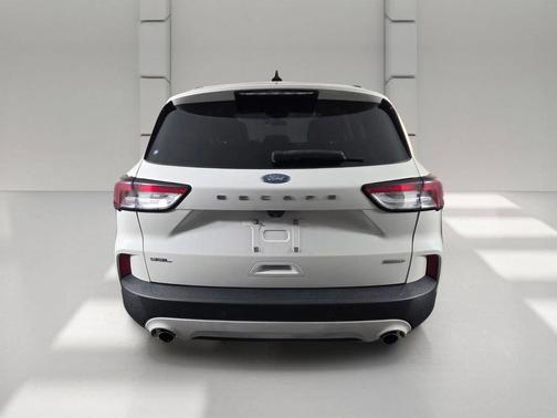STAR WHITE METALLIC TRI-COAT 2020 Ford Escape SEL