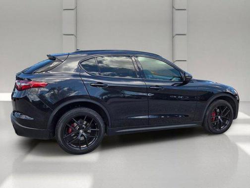 2019 Alfa Romeo Stelvio Ti Sport