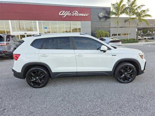 2022 Volkswagen Taos 1.5T SEL