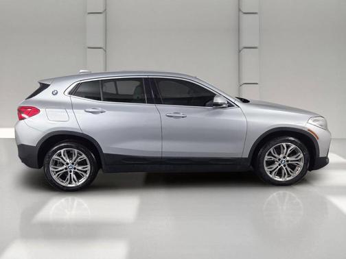 Glacier Silver Metallic 2020 BMW X2 sDrive28i