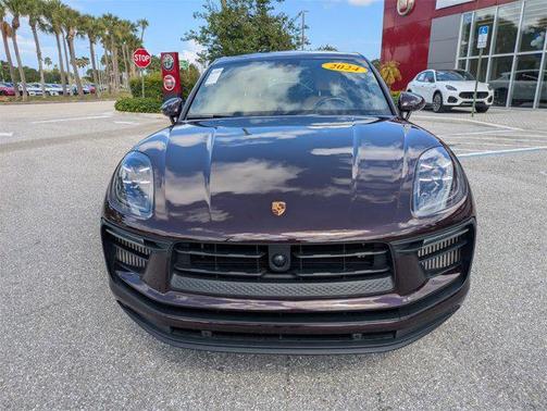 2024 Porsche Macan Base