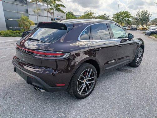 2024 Porsche Macan Base