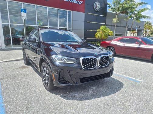 2022 BMW X4 xDrive30i