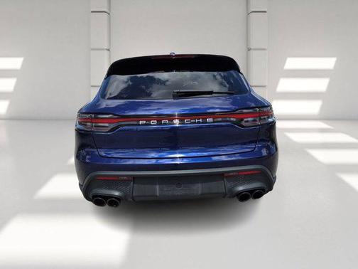 Gentian Blue Metallic 2024 Porsche Macan Macan S