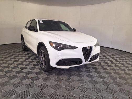2025 Alfa Romeo Stelvio Sprint