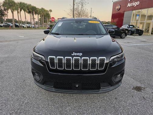 2022 Jeep Cherokee Latitude Lux