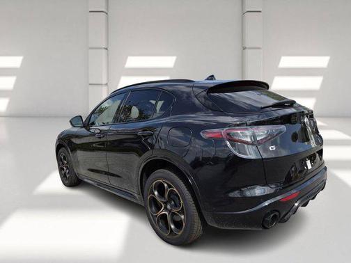 2025 Alfa Romeo Stelvio Sprint AWD