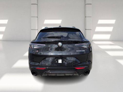 2025 Alfa Romeo Stelvio Sprint AWD
