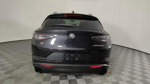 2025 Alfa Romeo Stelvio Sprint AWD
