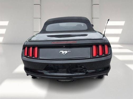 2015 Ford Mustang V6