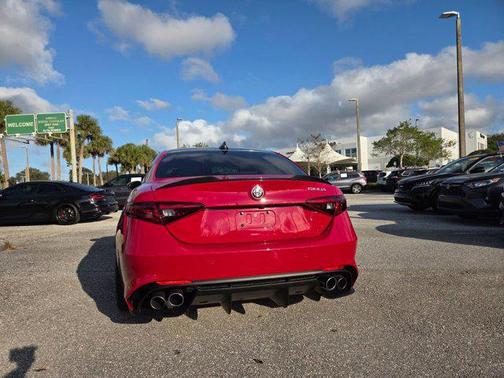 2023 Alfa Romeo Giulia Quadrifoglio
