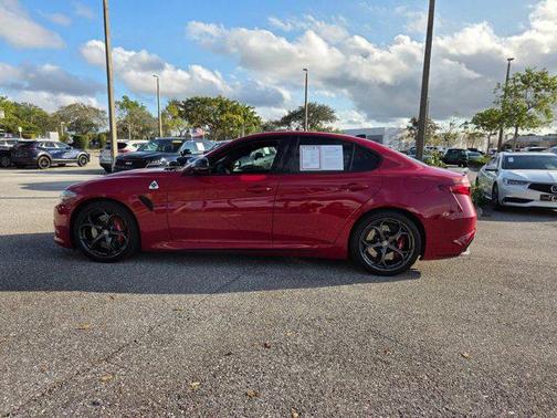 2023 Alfa Romeo Giulia Quadrifoglio