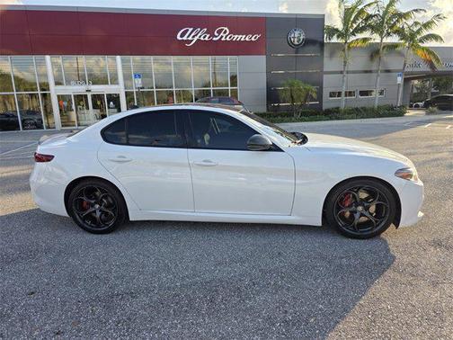 2019 Alfa Romeo Giulia Ti Sport