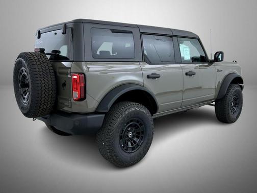Gray 2026 Ford Bronco Big Bend