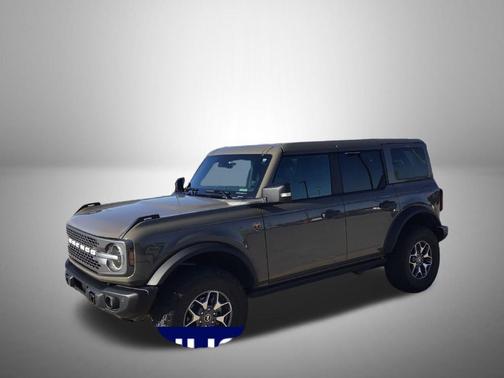 Gray 2025 Ford Bronco Badlands