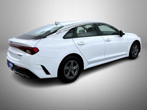 Glacial White Pearl 2023 Kia K5 LXS
