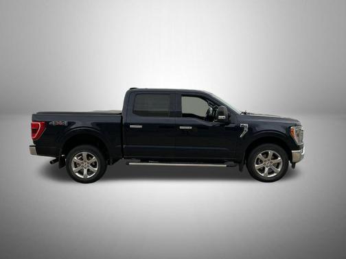Blue Metallic 2022 Ford F-150 XLT